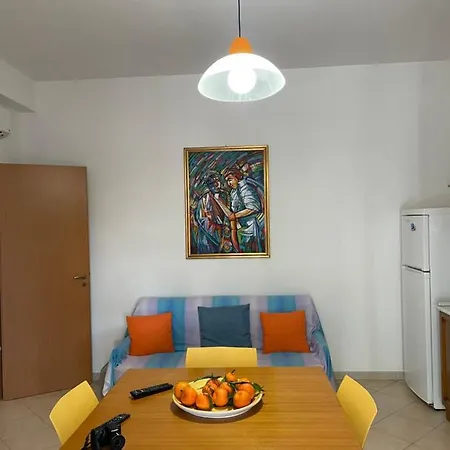 Holiday home Belmare Trilocale A Piano Terra Indipendente