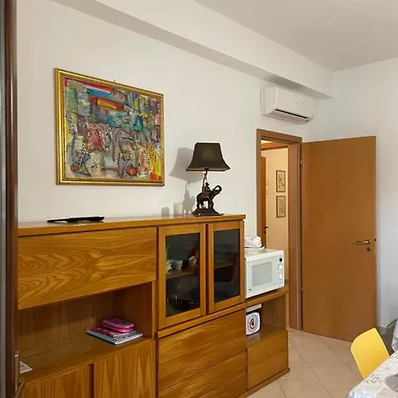 Belmare Trilocale A Piano Terra Indipendente Tatil Evi